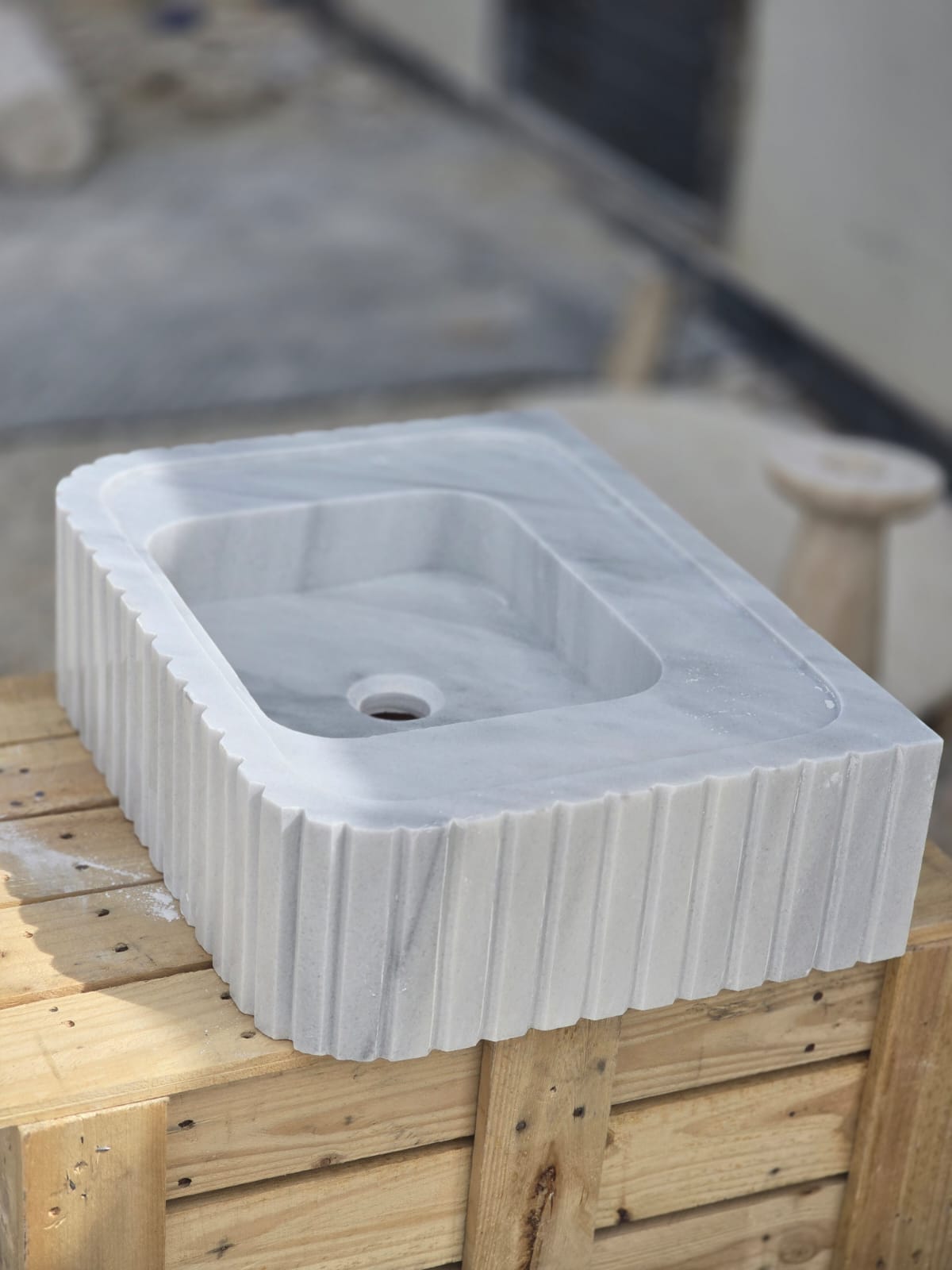Elegant Bathroom Sink - Hand-Carved White Marble Bathroom Sink – Wall-Mounted or Countertop, Rectangular Vessel, Customizable Design