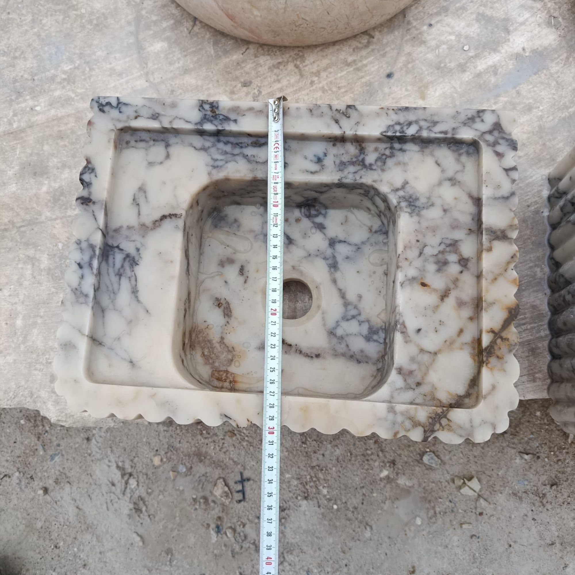 🔥 Custom Calacatta Marble Double Sink – Luxury Meets Design Hand-carved from a single block of real Calacatta marble, this stunning double sink set features bamboo-style detailing and works as both a wall-mounted or countertop installation. Perfect for luxury bathrooms, yachts, hotels, cafes, and modern interiors.  📐 15.75" x 11.81" x 5.91" – Approx. 30kg each 📦 Ships worldwide in insured wooden crates 🎯 Fully customizable to your design vision  🛒 Order yours now 👉 https://marblesinkco.etsy.com/listing/1893484437/calacatta-marble-double-sink-set-hand