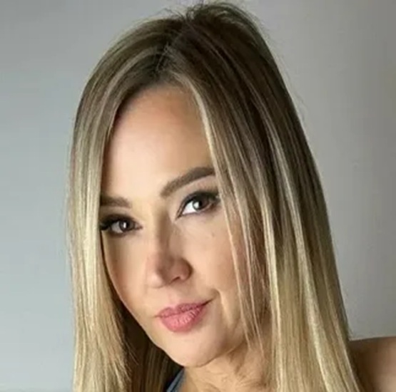 NESLİHAN  (1)
