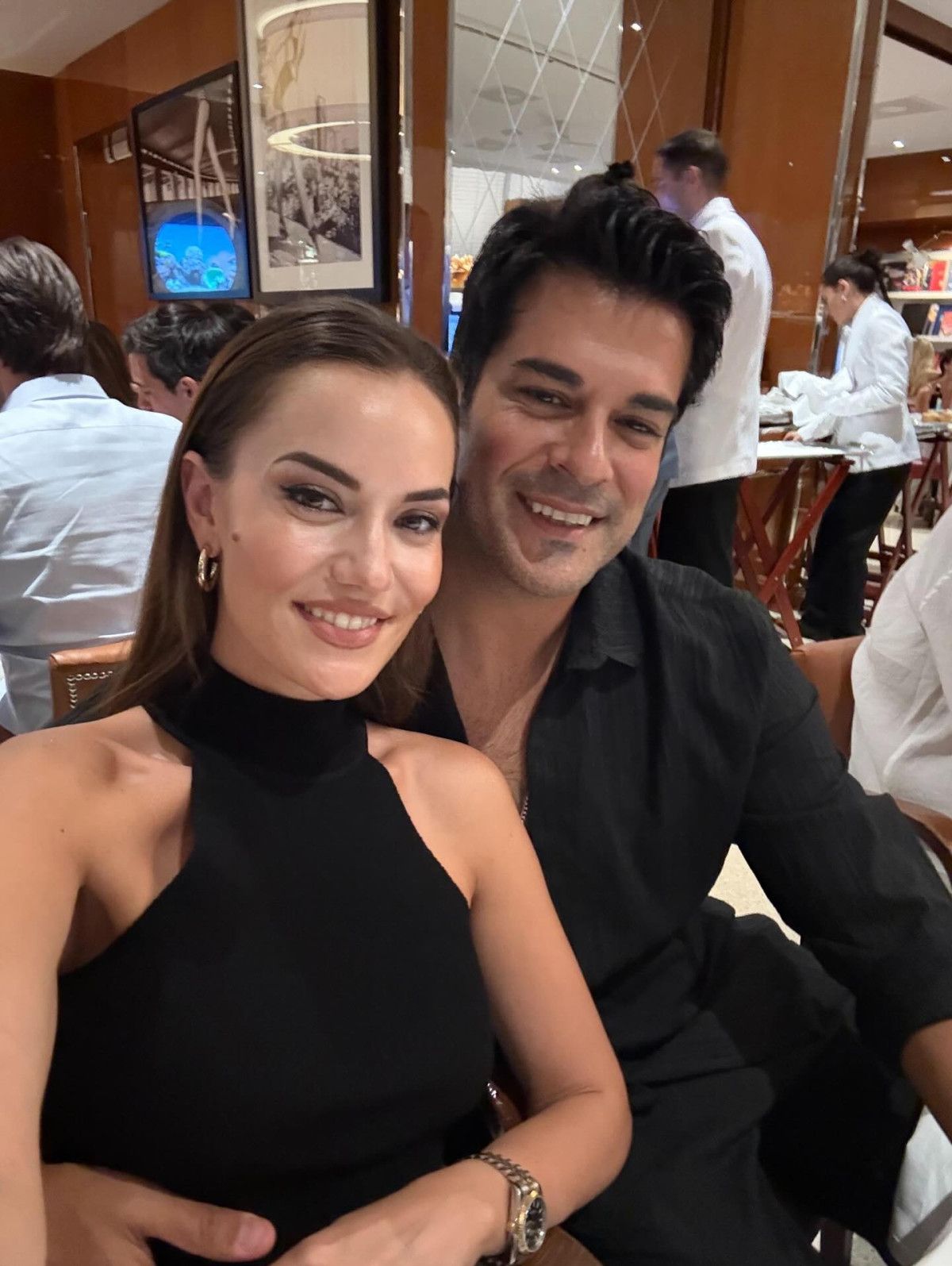 A�k tazelendi! Burak �z�ivit ve Fahriye Evcen Monaco�ya gitti