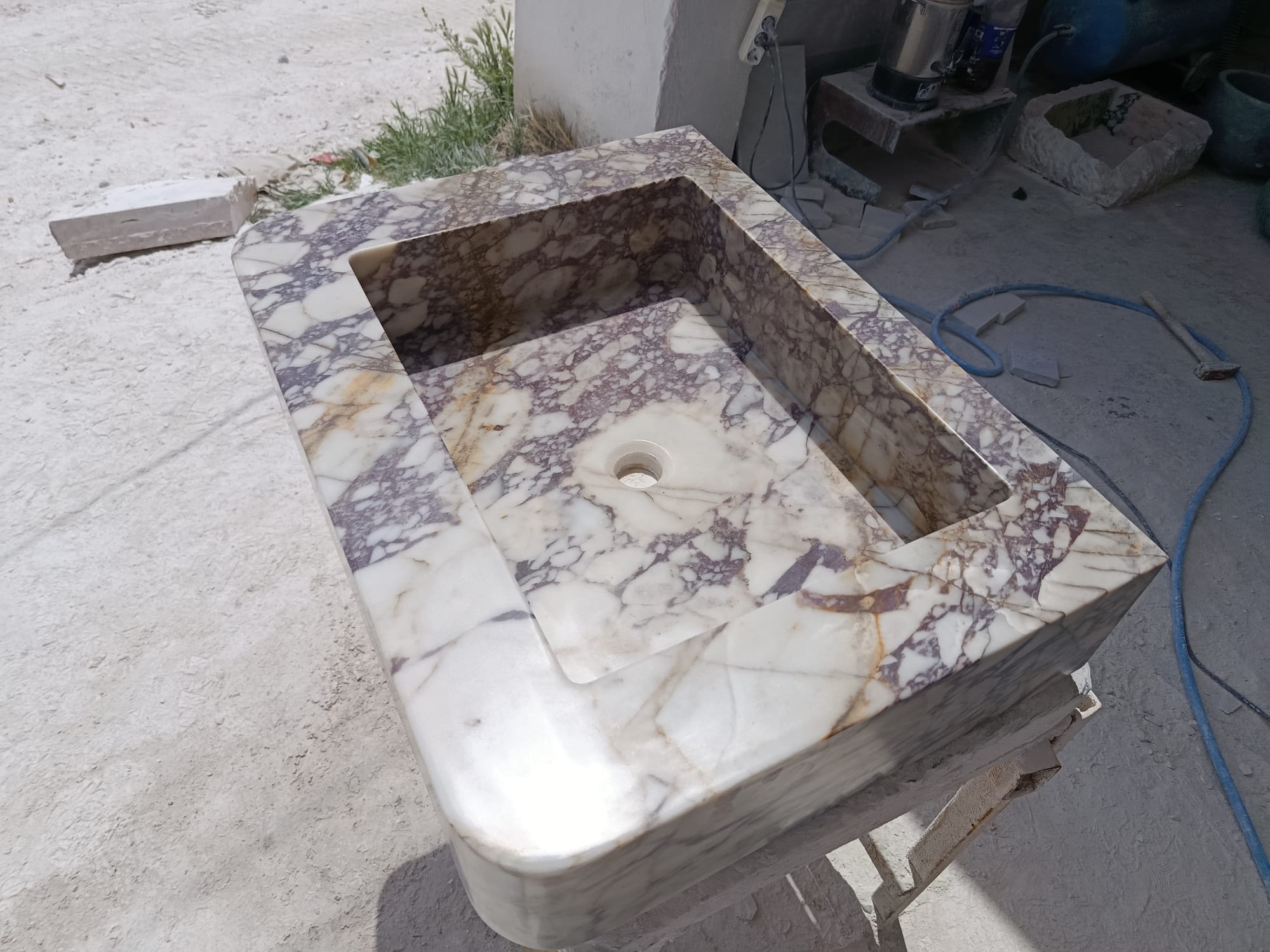 Calacatta Marble Sink – Hand-Carved Rectangular Vanity – Floating or Countertop Installation – Luxury Bathroom Centerpiece