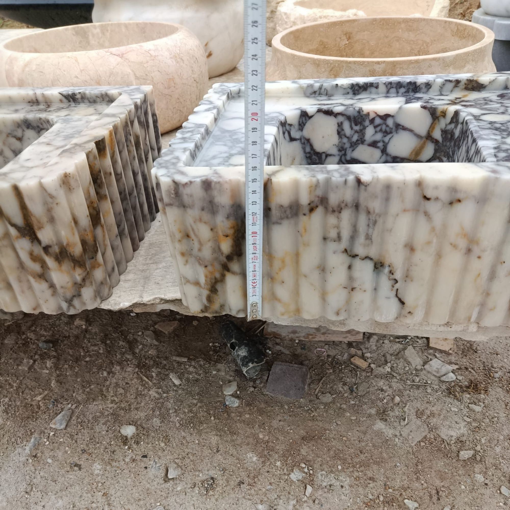🔥 Custom Calacatta Marble Double Sink – Luxury Meets Design Hand-carved from a single block of real Calacatta marble, this stunning double sink set features bamboo-style detailing and works as both a wall-mounted or countertop installation. Perfect for luxury bathrooms, yachts, hotels, cafes, and modern interiors.  📐 15.75" x 11.81" x 5.91" – Approx. 30kg each 📦 Ships worldwide in insured wooden crates 🎯 Fully customizable to your design vision  🛒 Order yours now 👉 https://marblesinkco.etsy.com/listing/1893484437/calacatta-marble-double-sink-set-hand